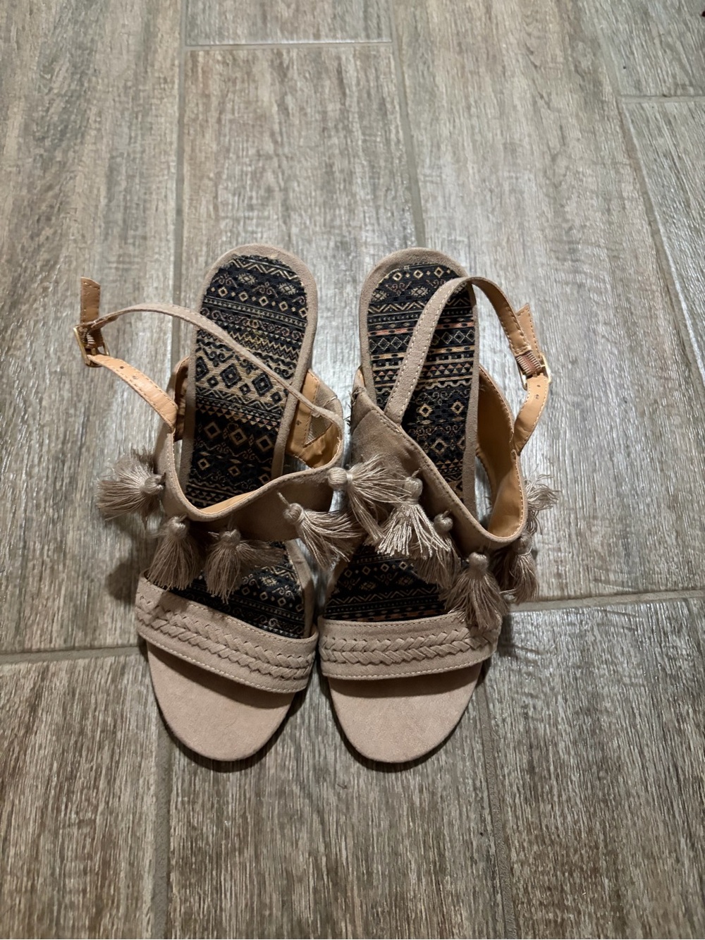 Altard state tassel heels